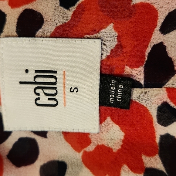 Cabi Flipside Red Floral Ruffle Blouse Size Small Style 5356 - Picture 8 of 11